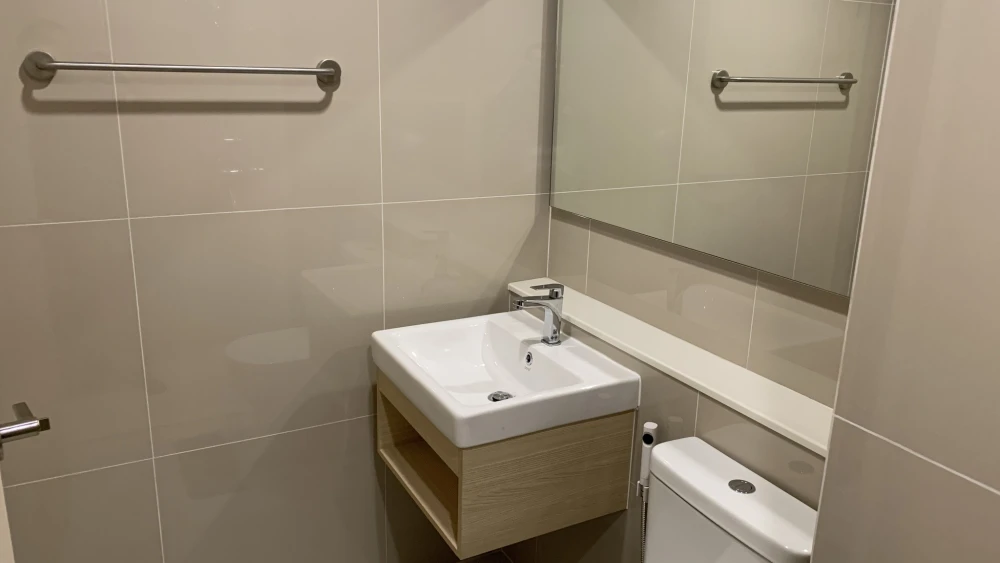 For rent: Nue Connex Condo Don Mueang, a lovely room, great location, convenient transportation, fully furnished. Reserve now!