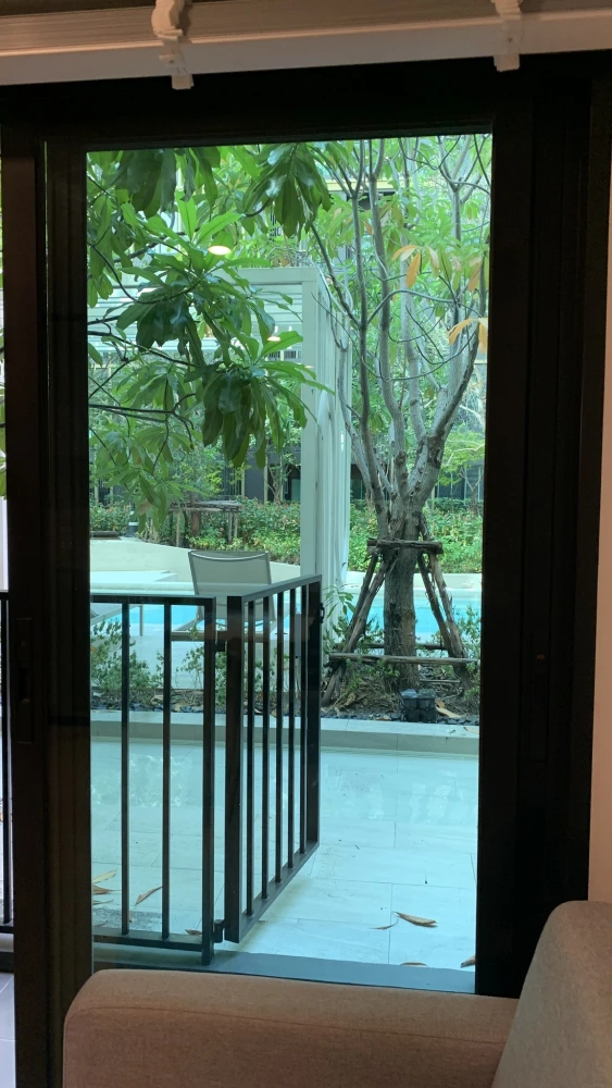 For rent: Nue Connex Condo Don Mueang, a lovely room, great location, convenient transportation, fully furnished. Reserve now!