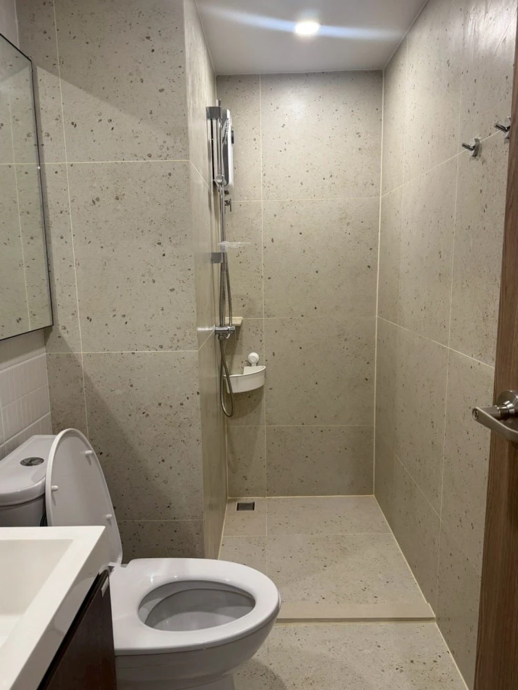 2-bedroom apartment for rent near Nue Core Khu Khot Station, fully furnished. Book now!