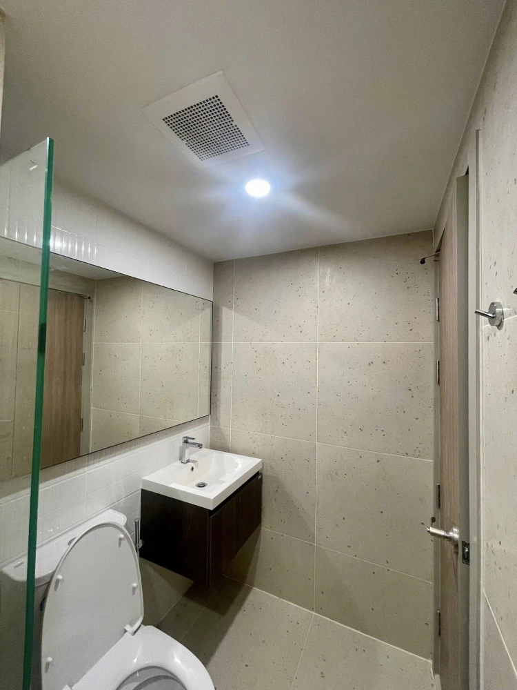 For rent Nue Core Khu Khot Station, 2nd floor, nice room, comes with complete decorations, book now.