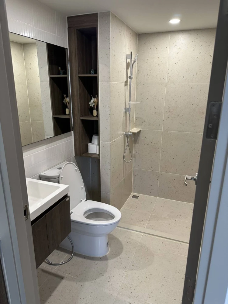 For rent Nue Core Khu Khot Station, 2nd floor, beautiful room, fully furnished, ready to move in, reserve now, don't wait.