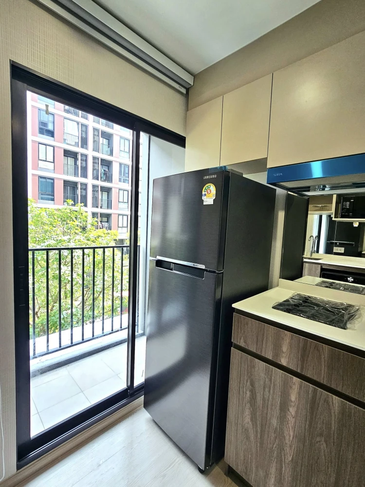 For rent: Nue Core Khu Khot Station, 3rd floor, pool view, fully furnished, book now, don't miss out.