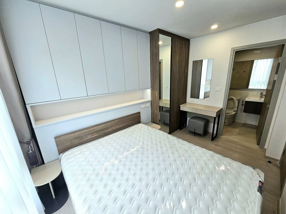 For rent: Nue Core Khu Khot Station, 3rd floor, pool view, fully furnished, book now, don't miss out.