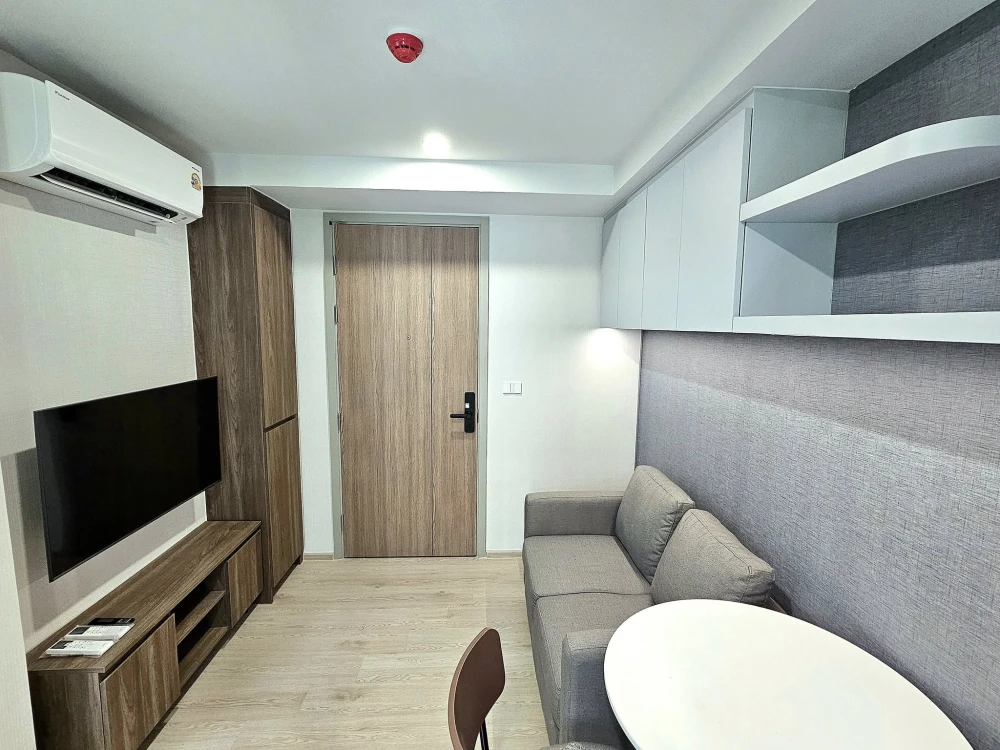 For rent: Nue Core Khu Khot Station, 3rd floor, pool view, fully furnished, book now, don't miss out.