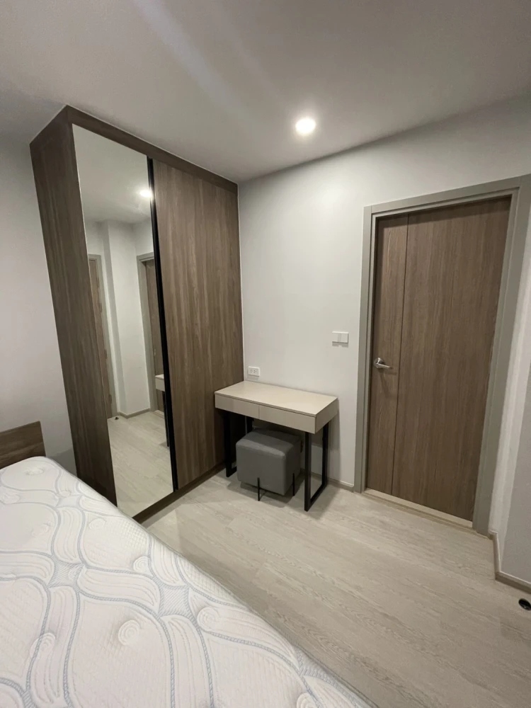 For rent: Nue Core Khu Khot Station, 3rd floor, fully furnished room, nice to live in, just bring your bags, urgent.
