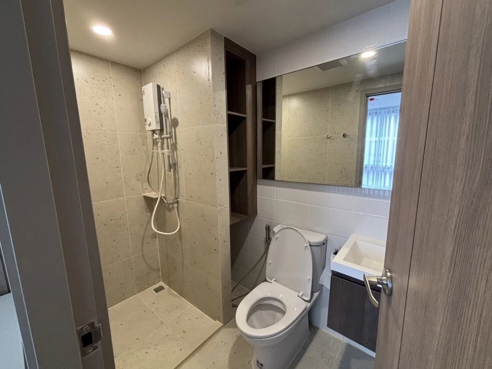 For rent: Nue Core Khu Khot Station, 5th floor, garden view, great atmosphere, fully furnished + appliances!!!
