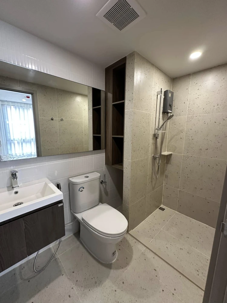 For rent: Nue Core Khu Khot Station, 5th floor, garden view, fully furnished, nice to live in, reserve now, urgently.