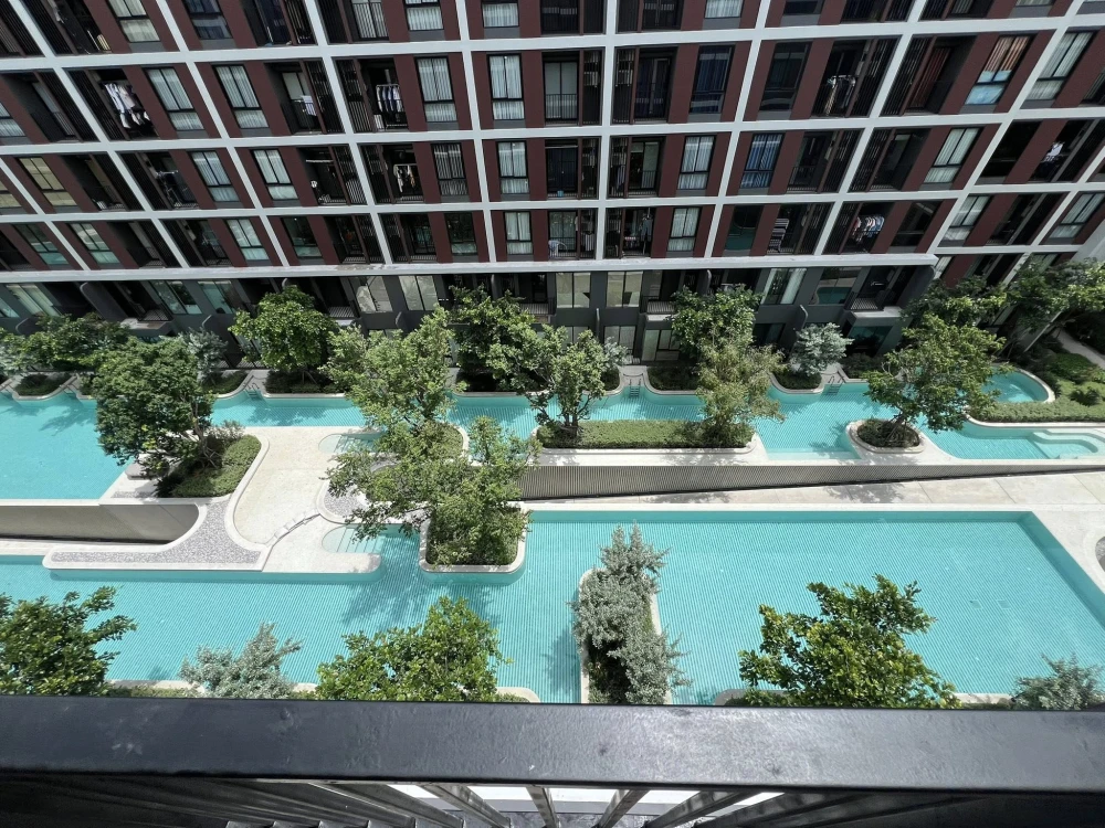 For rent: Nue Core Khu Khot Station, 6th floor, swimming pool view, fully furnished, nice to live in, reserve now!