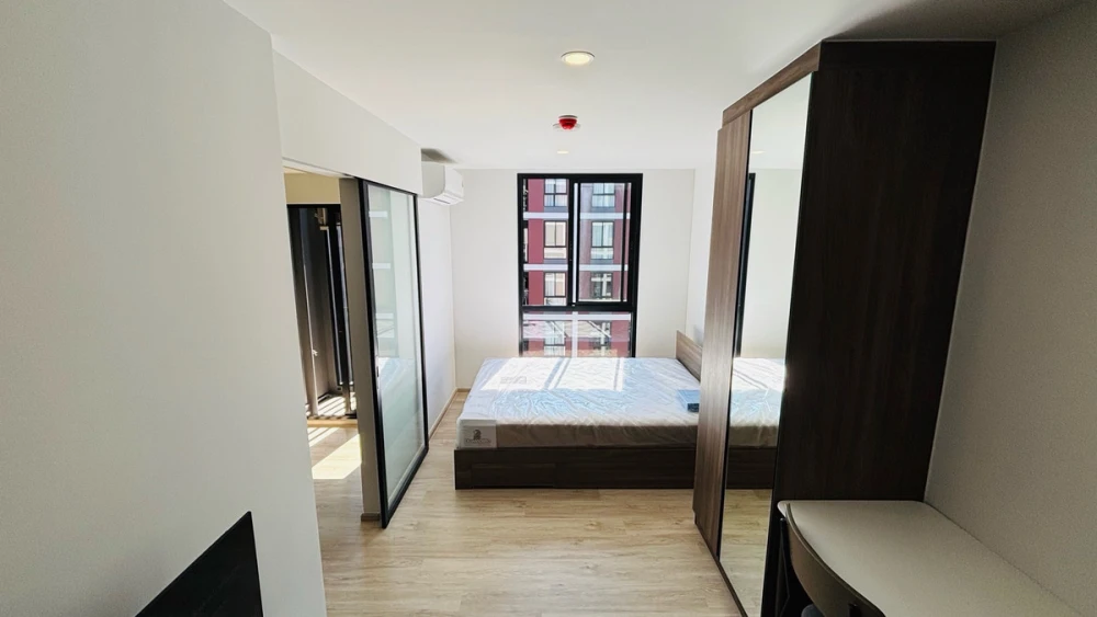 For rent: Nue Core Khu Khot Station, 7th floor, pool view, fully furnished, ready to move in. Book now!