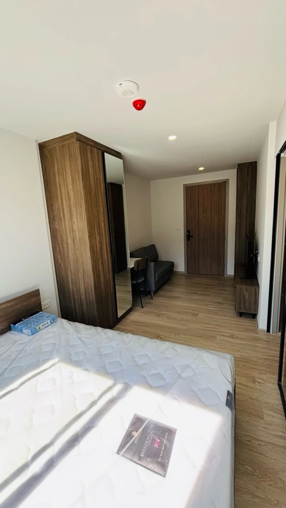 For rent: Nue Core Khu Khot Station, 7th floor, pool view, fully furnished, ready to move in. Book now!