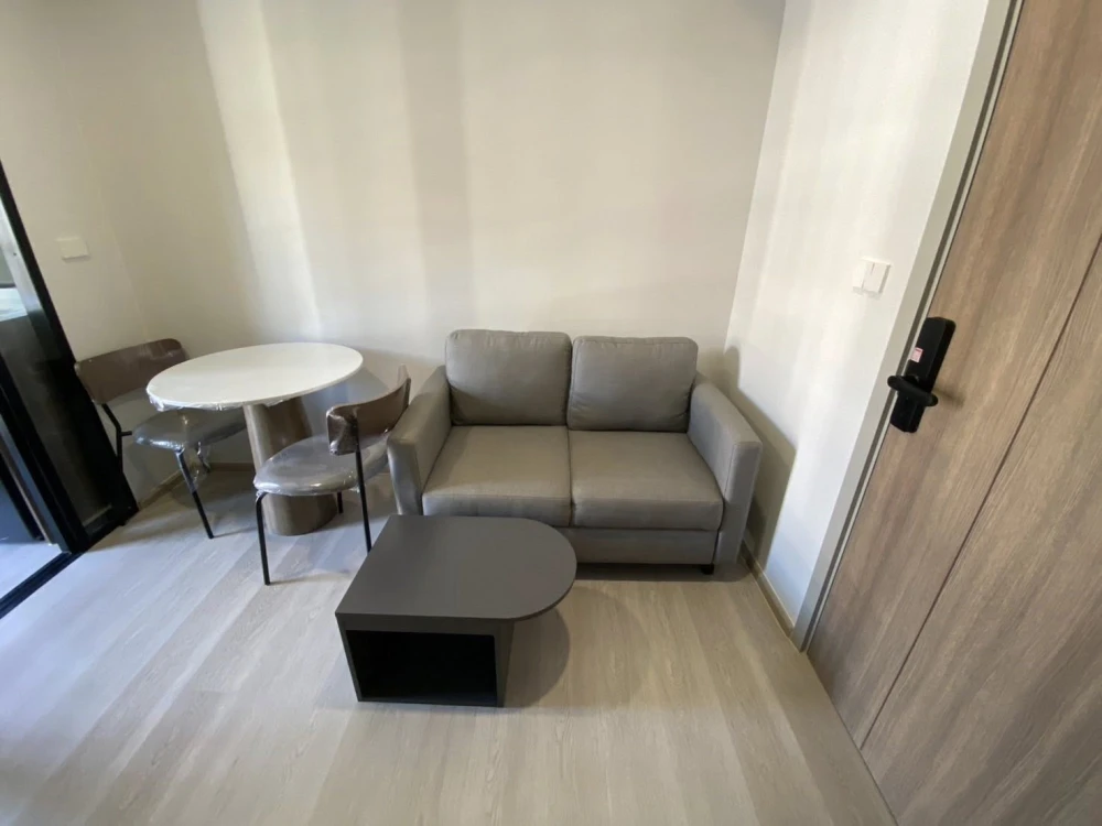 For rent: Nue Core Khu Khot Station, 7th floor, fully furnished, very livable. Book now, don't miss out!