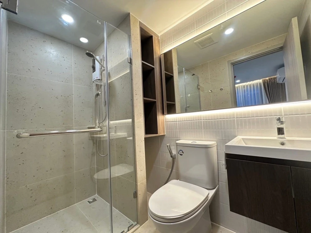 For rent NUE CORE KHU KHOT STATION, a comfortable room with complete facilities. Don't miss out on this great deal, hurry up!!