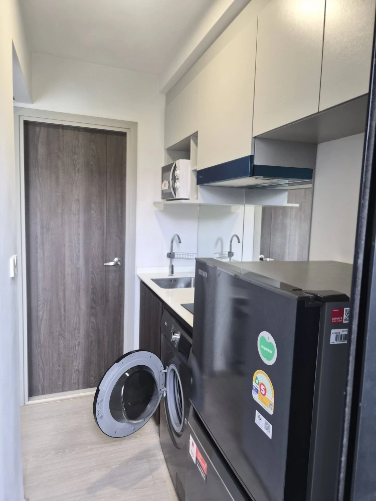 For rent: Nue Core Khu Khot Station. Nice room, fully furnished, great price, complete amenities. Book now!