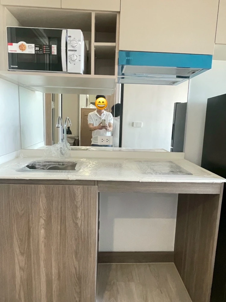 For rent: Nue Core Khu Khot Station studio apartment with high-quality built-in furniture and unobstructed view. Book now!