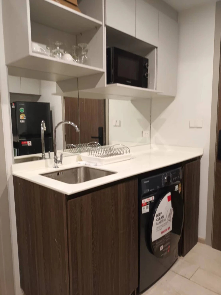 For rent: Nue Cross Khu Khot Station, 2nd floor, comes with complete furniture and electrical appliances. Reserve now, hurry!