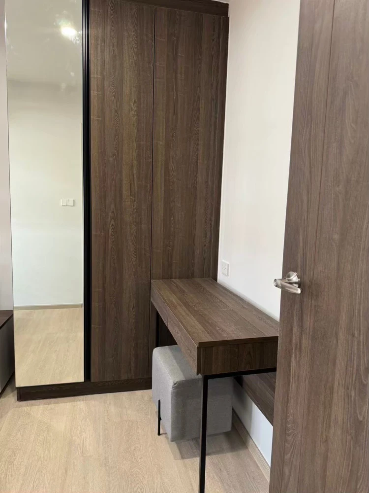 For rent: Nue Cross Khu Khot Station, 3rd floor, corner room, nice room, fully furnished, reserve now, hurry!