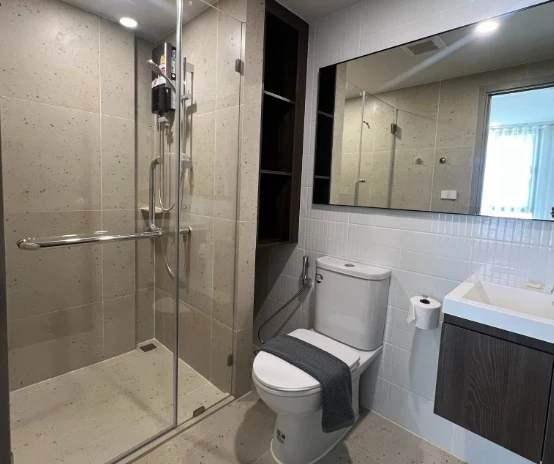 For rent: Nue Cross Khu Khot Station, 4th floor, fully furnished, nice room, reserve now, don't delay.