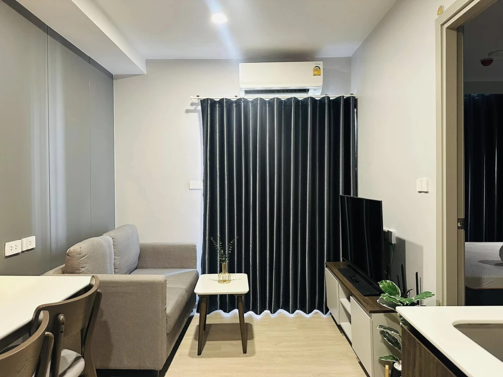 For rent: Nue Cross Khu Khot Station, 5th floor, fully furnished room, ready to move in, reserve now, hurry!