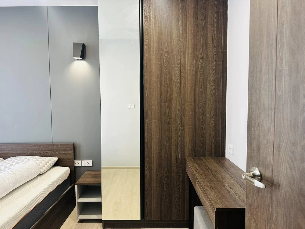 For rent: Nue Cross Khu Khot Station, 5th floor, fully furnished room, ready to move in, reserve now, hurry!