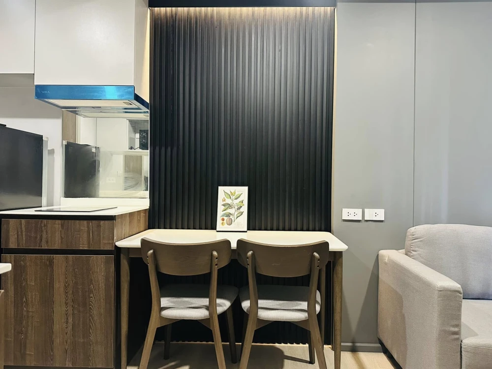 For rent: Nue Cross Khu Khot Station, 5th floor, fully furnished room, ready to move in, reserve now, hurry!