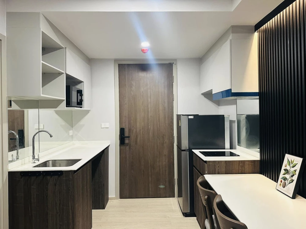 For rent: Nue Cross Khu Khot Station, 5th floor, fully furnished room, ready to move in, reserve now, hurry!