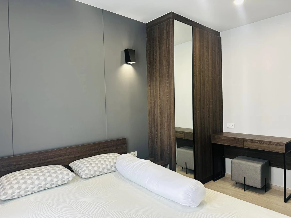 For rent: Nue Cross Khu Khot Station, 5th floor, fully furnished room, ready to move in, reserve now, hurry!