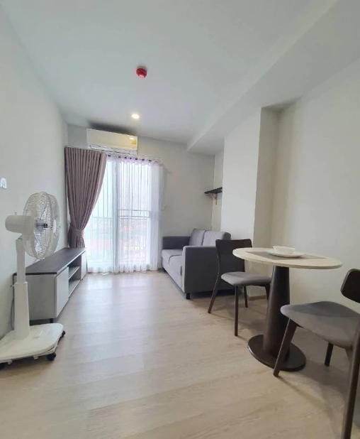 For rent: Nue Cross Khu Khot Station, 7th floor, corner room, open view, fully furnished, ready to move in, book now, don't wait.