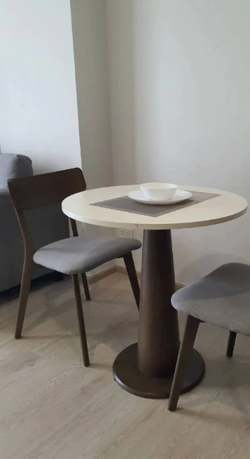 For rent: Nue Cross Khu Khot Station, 7th floor, corner room, open view, fully furnished, ready to move in, book now, don't wait.