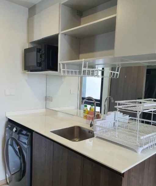 For rent: Nue Cross Khu Khot Station, 7th floor, corner room, open view, fully furnished, ready to move in, book now, don't wait.