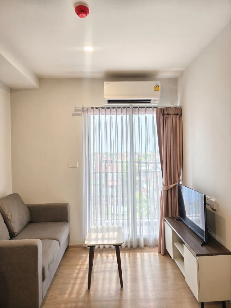 For rent: Nue Cross Khu Khot Station, 5th floor unit. Great location, convenient transportation, fully furnished. Don't miss out!