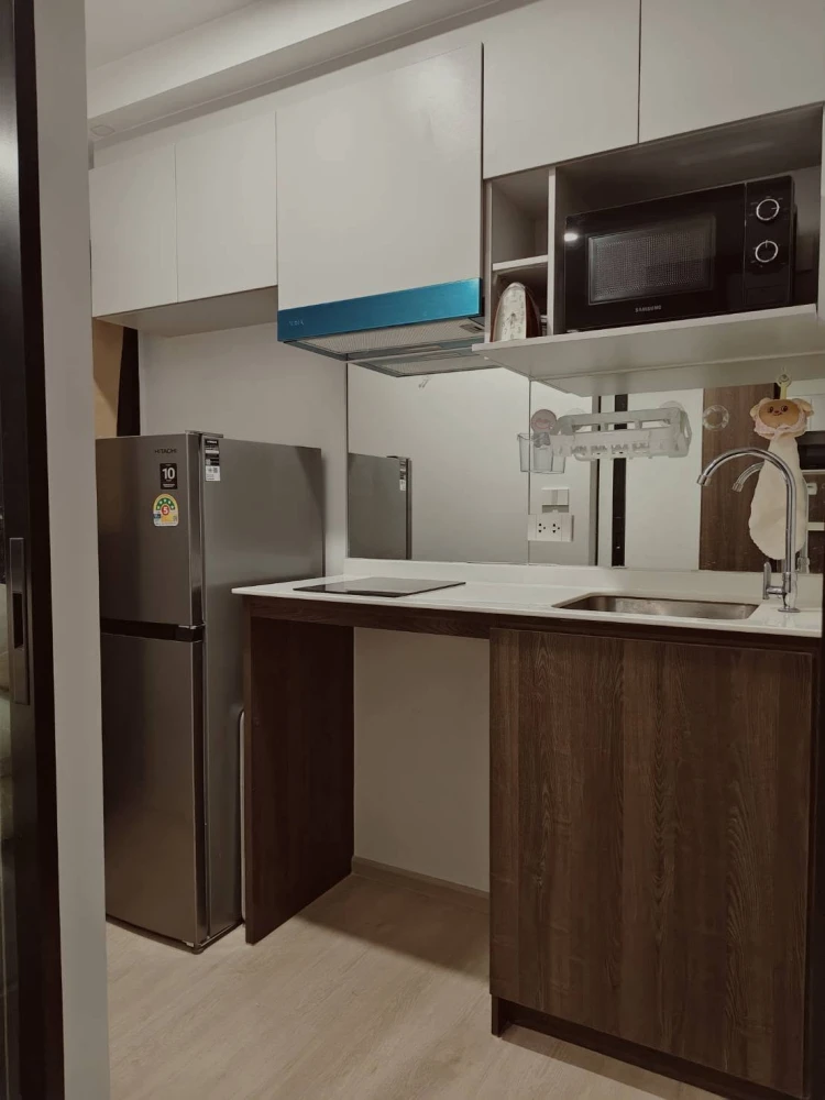 For Rent ️Nue Cross Khu Khot Station. Ready to move in, fully furnished with appliances. Affordable price. You don't want to miss this!