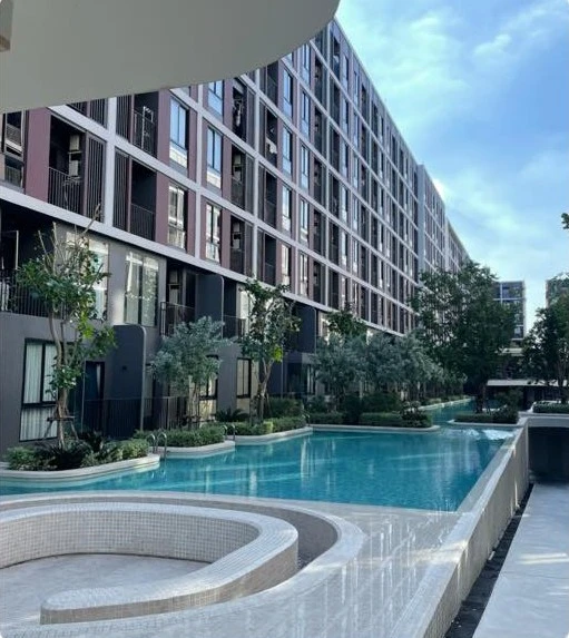 For rent: NUE CROSS KHU KHOT. Nice room, affordable price. Low floor. Book now!