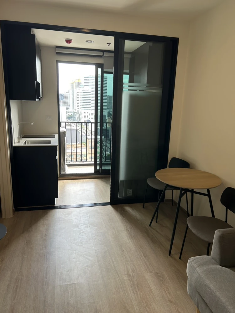 For rent: Nue District R9, a luxury condo in the heart of Rama 9. Fully furnished and equipped with appliances. Ready to move in immediately.