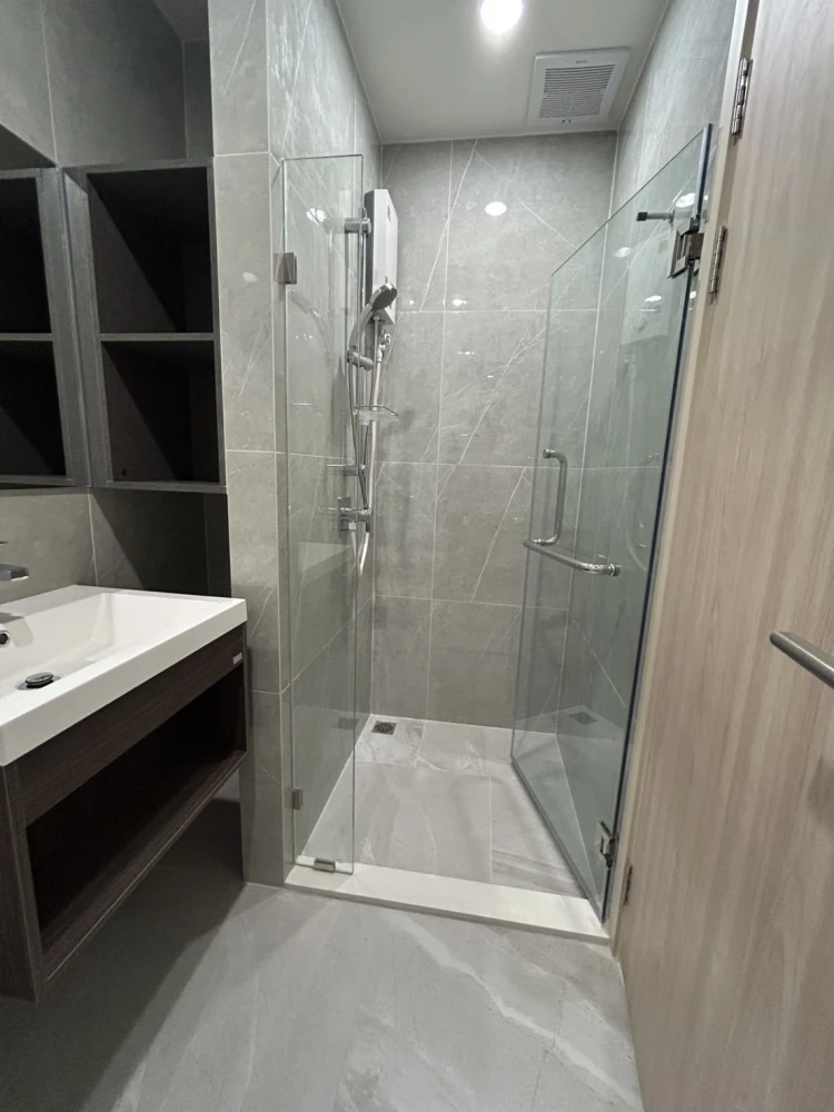 For rent: Nue District R9, a luxury condo in the heart of Rama 9. Fully furnished and equipped with appliances. Ready to move in immediately.