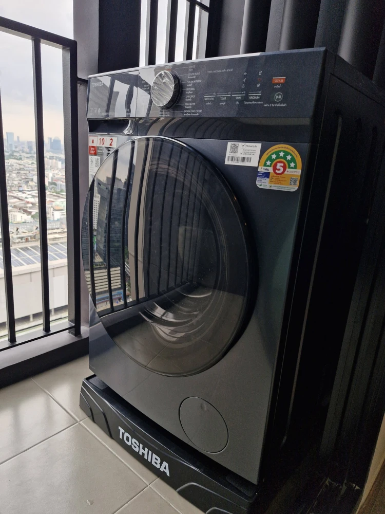 For rent: Nue District R9, Building N, 34th floor. High floor, unobstructed view. Fully furnished with appliances. Book now!