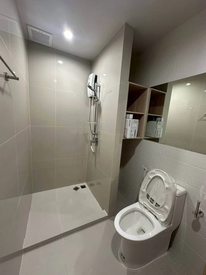 For rent Nue mega plus Bangna, very high floor (35th floor), beautiful city view, fully furnished, reserve now.