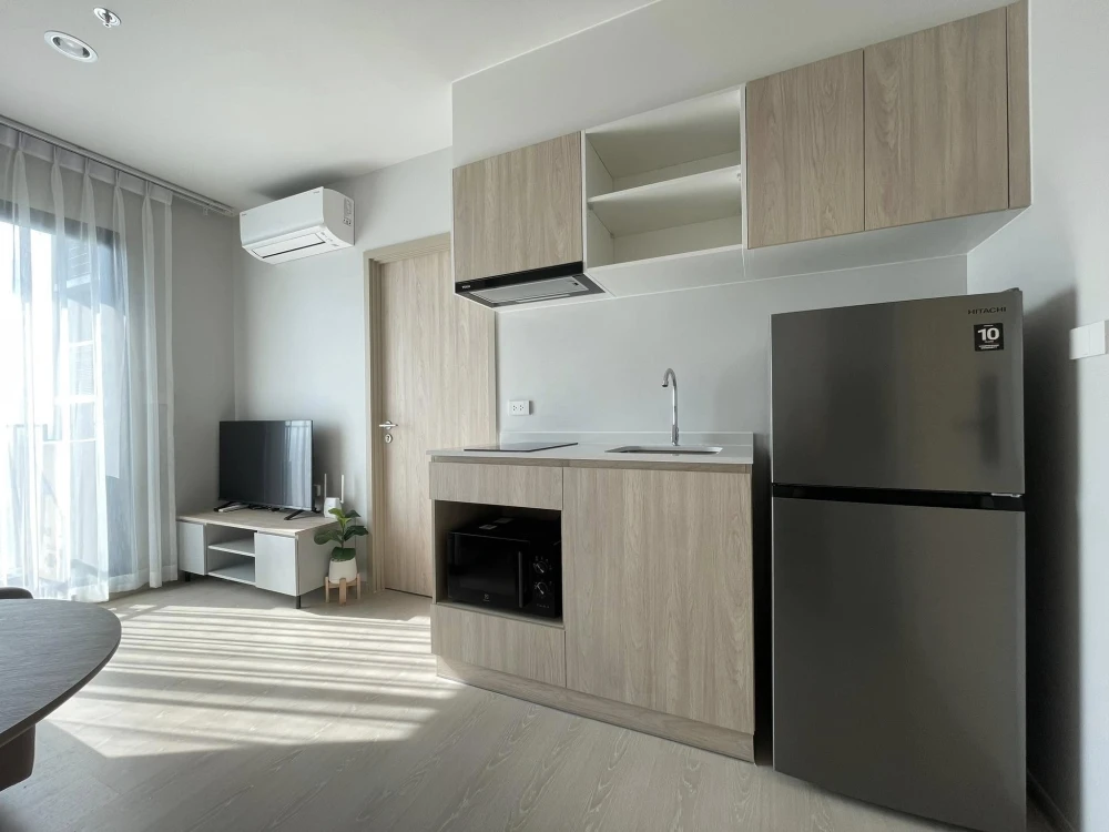 For rent: Nue Mega plus Bangna, very high floor, stunning city view, fully furnished, convenient and uninterrupted living