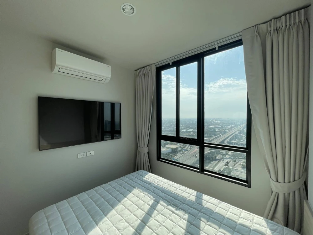 For rent: Nue Mega plus Bangna, very high floor, stunning city view, fully furnished, convenient and uninterrupted living