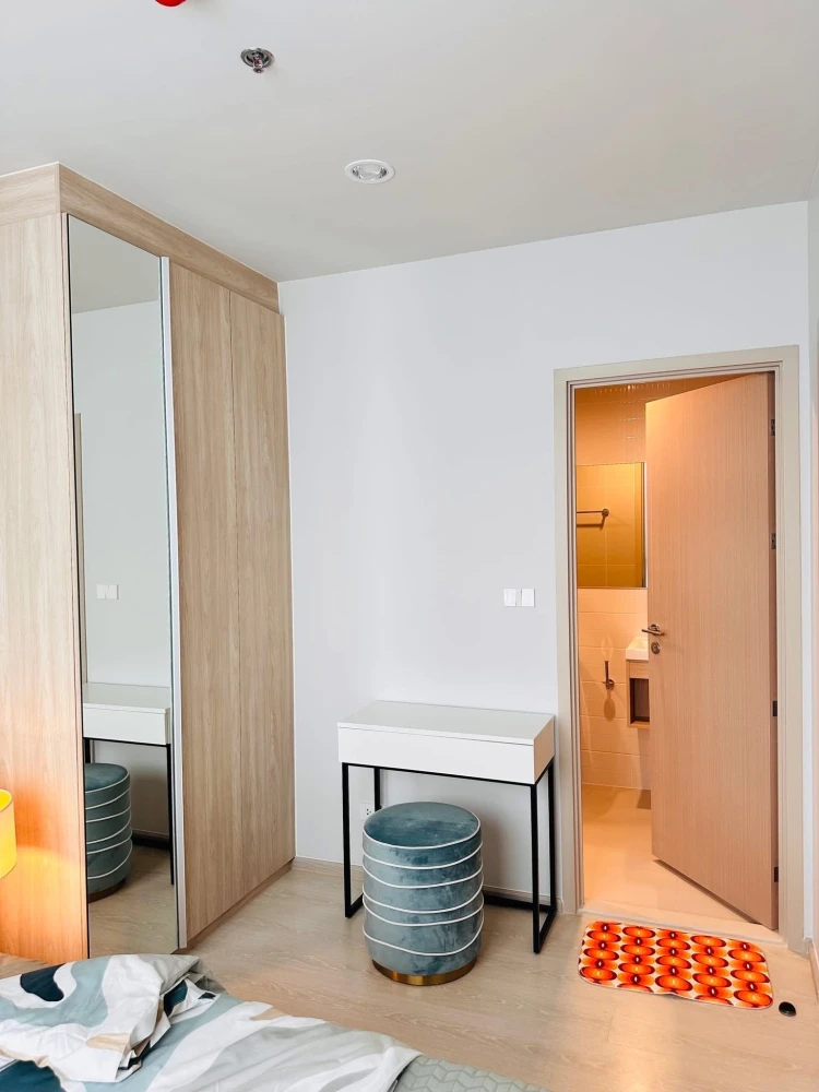 For rent: Nue Mega Plus Bangna, Mega Bangna view, nice wallpaper, very auspicious room number, interested, reserve now.