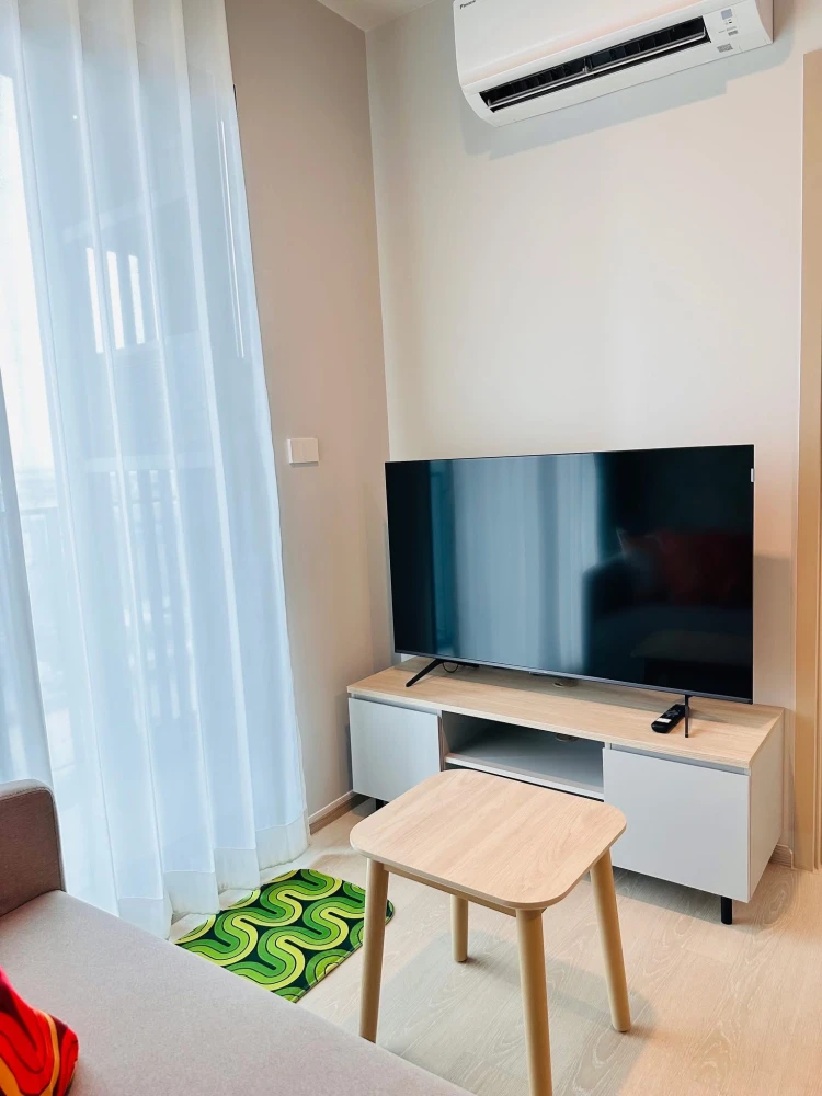 For rent: Nue Mega Plus Bangna, Mega Bangna view, nice wallpaper, very auspicious room number, interested, reserve now.