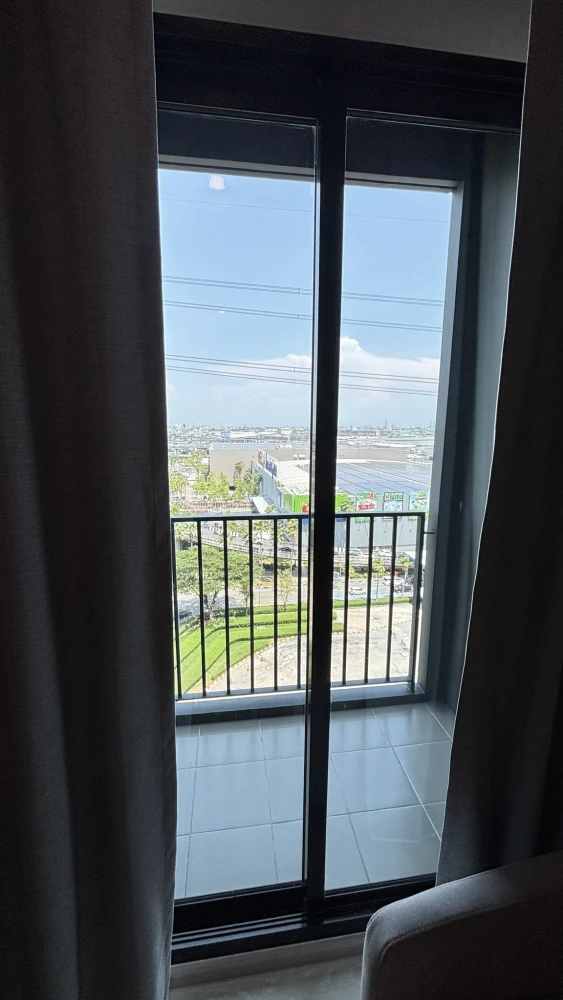 For rent: NUE Mega Plus Bangna, high floor unit, fully furnished, beautiful view. Book now before it's too late!