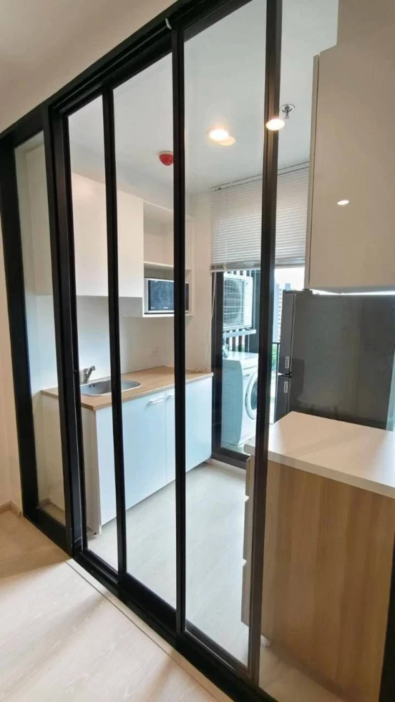 For rent: Nue Noble Chaengwattana, 28 sq m unit on the 12th floor. Closed kitchen system. Very convenient location. Book now!