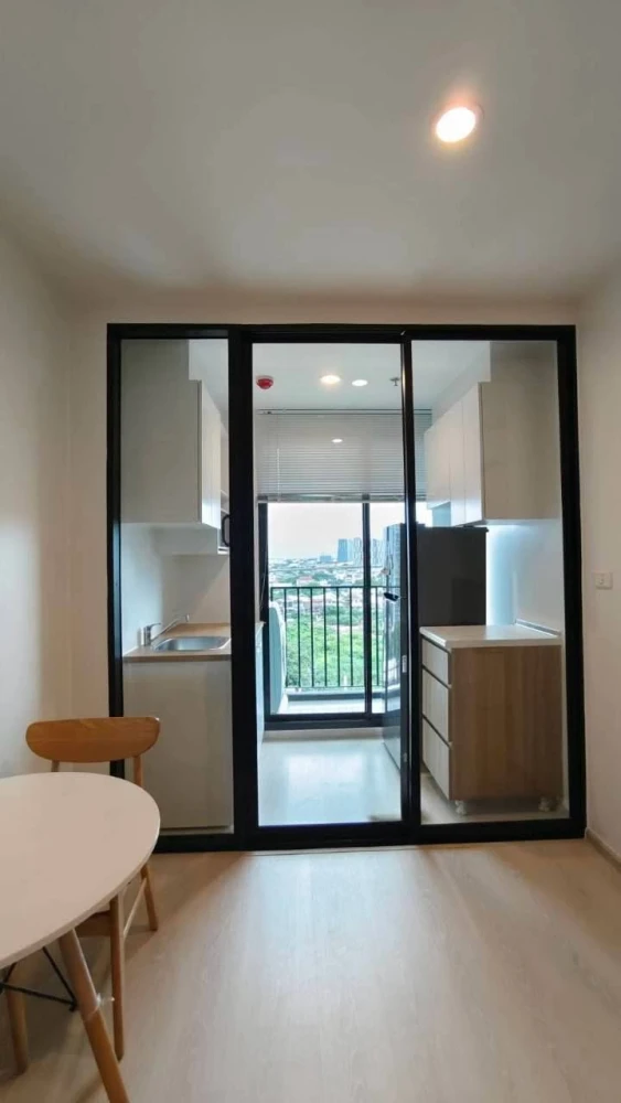 For rent: Nue Noble Chaengwattana, 28 sq m unit on the 12th floor. Closed kitchen system. Very convenient location. Book now!