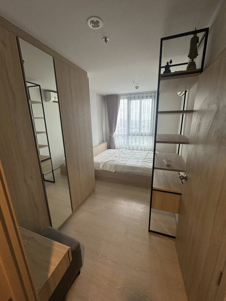 For rent: NUE Noble Ngamwongwan, 1 bedroom, 1 bathroom, fully furnished, just bring your bags and move in.