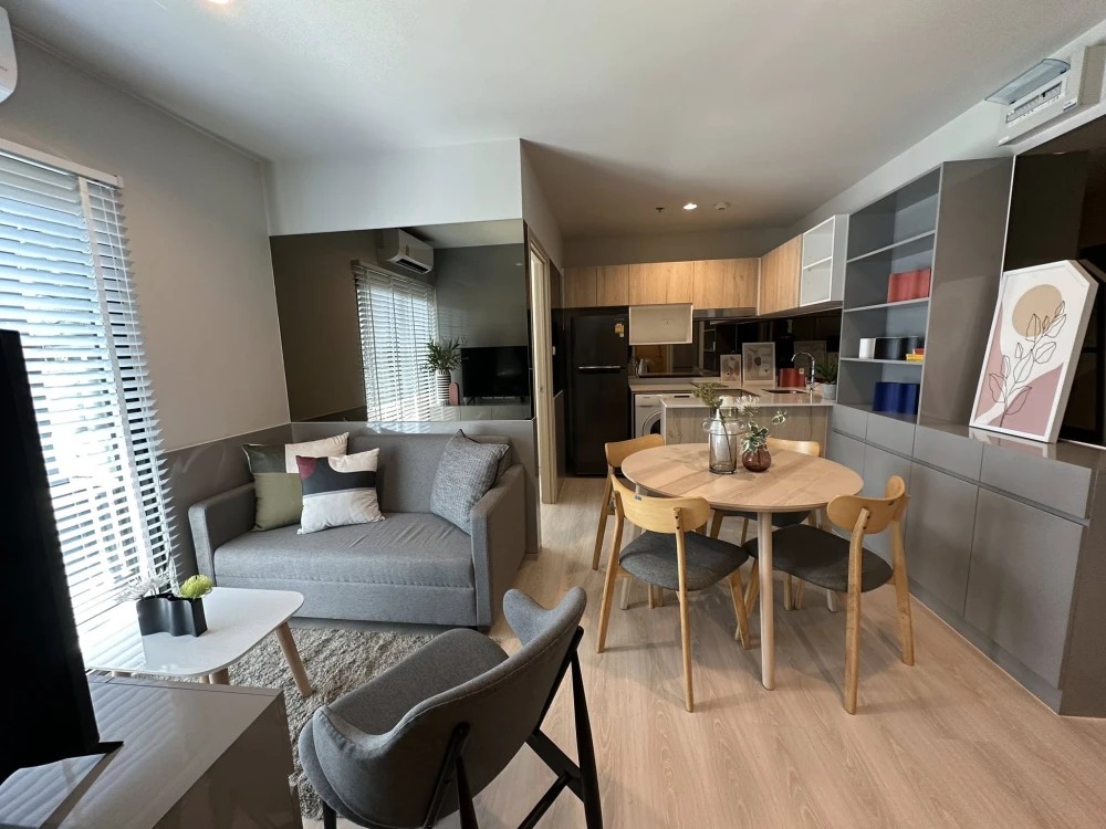 For Rent: Nue Noble Ngamwongwan. Good news for those waiting for a beautiful 2-bedroom, 1-bathroom unit with built-in furniture and complete appliance