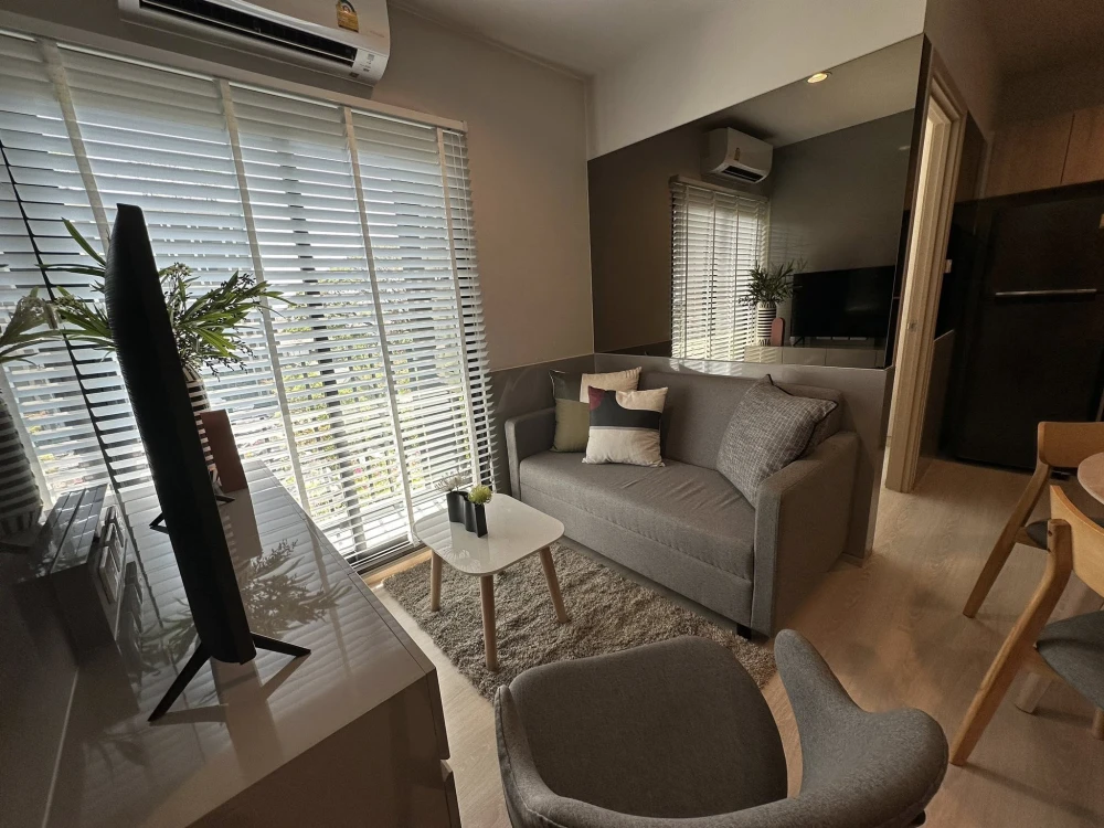 For Rent: Nue Noble Ngamwongwan. Good news for those waiting for a beautiful 2-bedroom, 1-bathroom unit with built-in furniture and complete appliance