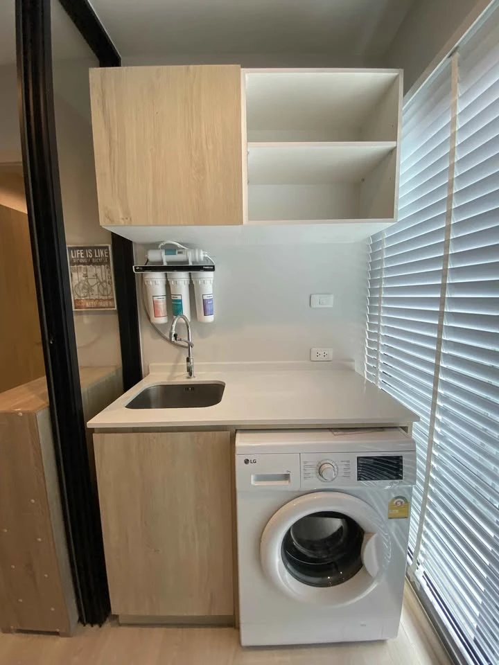 For rent: Nue Noble Ngamwongwan, ready-to-move-in unit, high floor, corner unit. Book now, don't miss out!+++