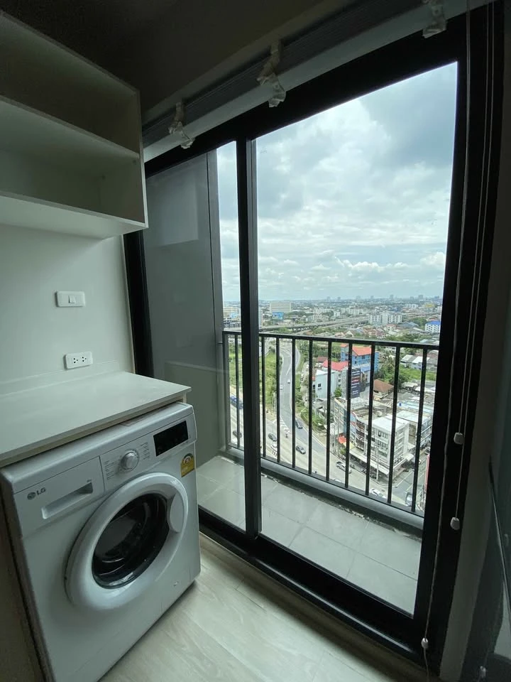 For rent: Nue Noble Ngamwongwan, ready-to-move-in unit, high floor, corner unit. Book now, don't miss out!+++