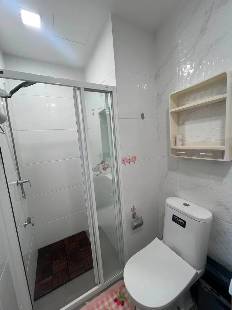 For rent: NUE Noble Ratchada-Ladprao, a lovely unit on the 14th floor, fully furnished. Don't miss this great opportunity!