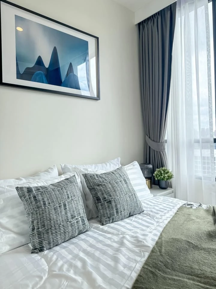 For rent: NUE Noble Ratchada-Ladprao, fully furnished room, ready to move in, complete with amenities. Hurry and reserve now!